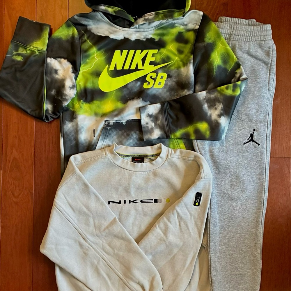 Nike Hoodie, Sweatshirt & Joggers